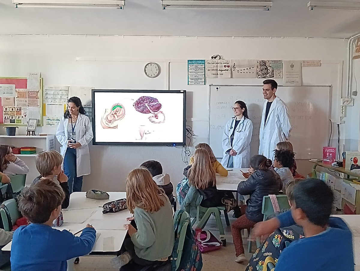 2/2
Hem après quines variables condicionen el tipus de part, recomanacions prenatals i el més significatiu, hem pogut experimentar una simulació d'un part. Ha estat fascinant i inoblidable.
Gràcies per la vostra dedicació i apropament a la mirada dels nostres infants.❤️