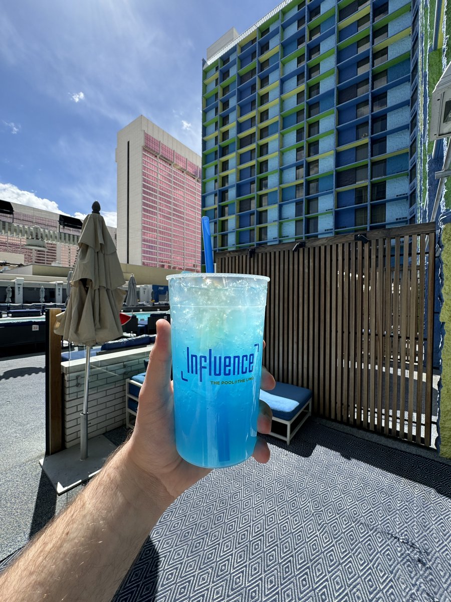 POV when your hotel room comes with a cabana attached ☀️🔥 #LINQlife