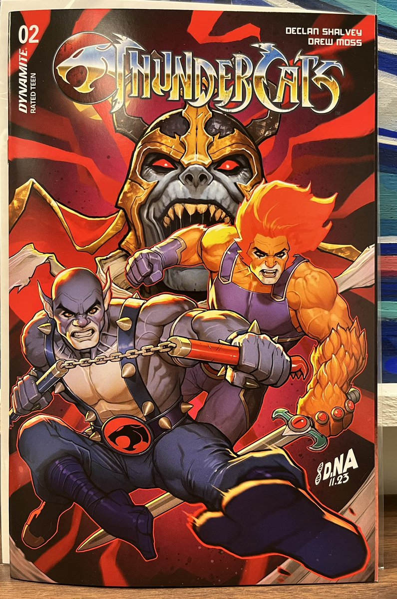 Because Nakayama is an awesome artist, I bought his cover. Has anyone read this new run? I flipped through the pages only. Thundercats #2. @cbc_ol @ComicAwarenezz @Sean42AZ @lost_comics