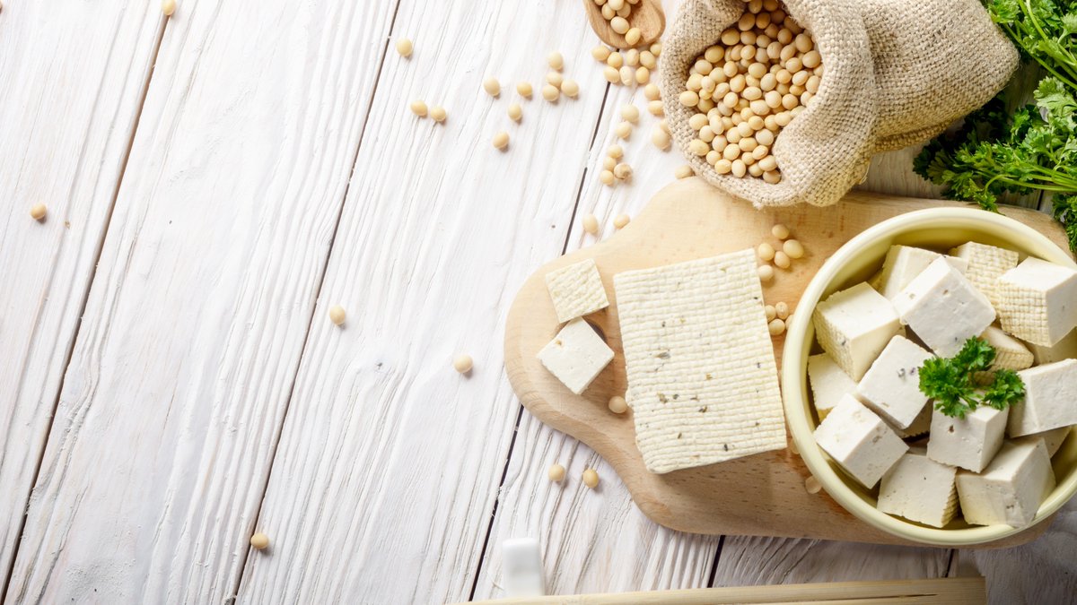Soy_Nutrition's tweet image. April is Soy Foods Month! 🍲 Dive into the world of soy by exploring our website, where you'll find fact sheets, research articles, and other scientific resources to expand your soy knowledge.

Visit us: sniglobal.org/news-resources/

#soyfoodsmonth #soy #SNIGlobal #USSoy