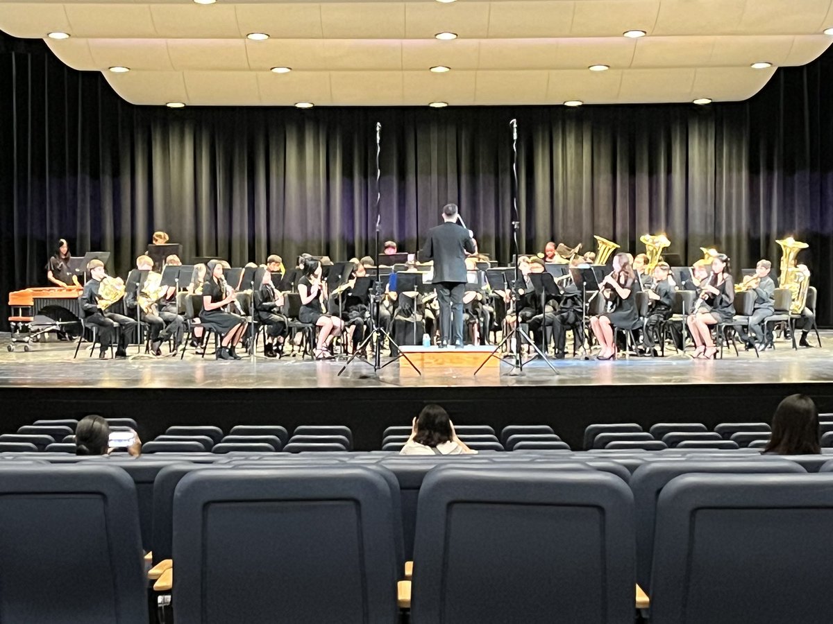 🎉Honor Band crushed it at UIL Concert and Sight Reading competition this afternoon in Georgetown! They earned superior ratings from all judges on stage and in sight reading! Congratulations Honor Band!🎉🙌