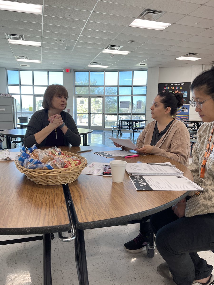 “Taking the Stress out of Testing”A huge THANK YOU to Mrs. Simone Wendlandt-Hendricks, school liaison officer from Fort Bliss that came to share her knowledge on how parents can help their children alleviate stress before the STARR test. @Gmaria1G @ebarrientos5 @DebbieMVega3