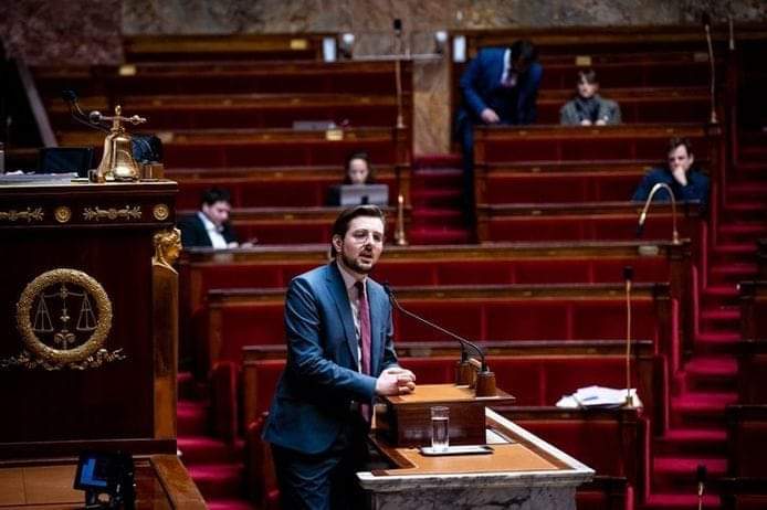 La loi EDF est définitivement adoptée par le Sénat ! Dans ce fil, je vous raconte comment nous avons fait plier le gouvernement et obtenu un compromis pour protéger EDF et rétablir les tarifs réglementés de l'électricité ⬇️