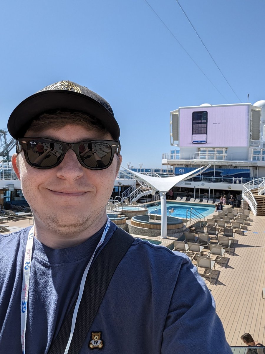 Christopher tweet media