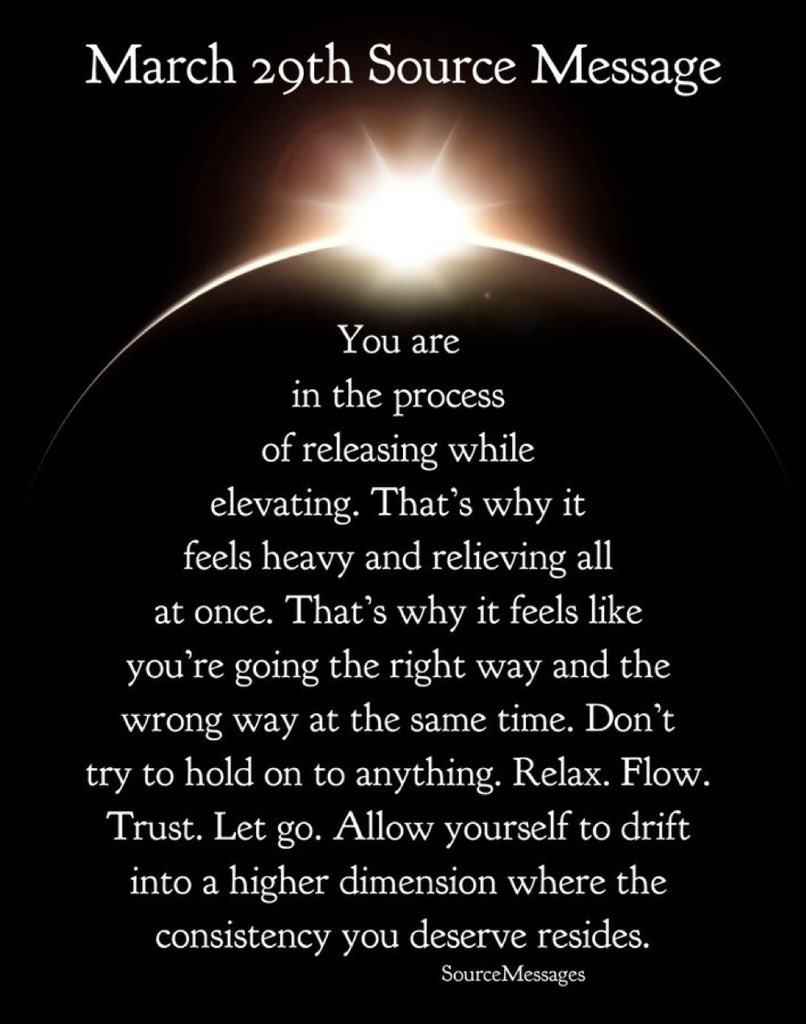 SourceMessages_'s tweet image. Welcome the change and be open to these new beginnings. This is your time. 🍂♥️