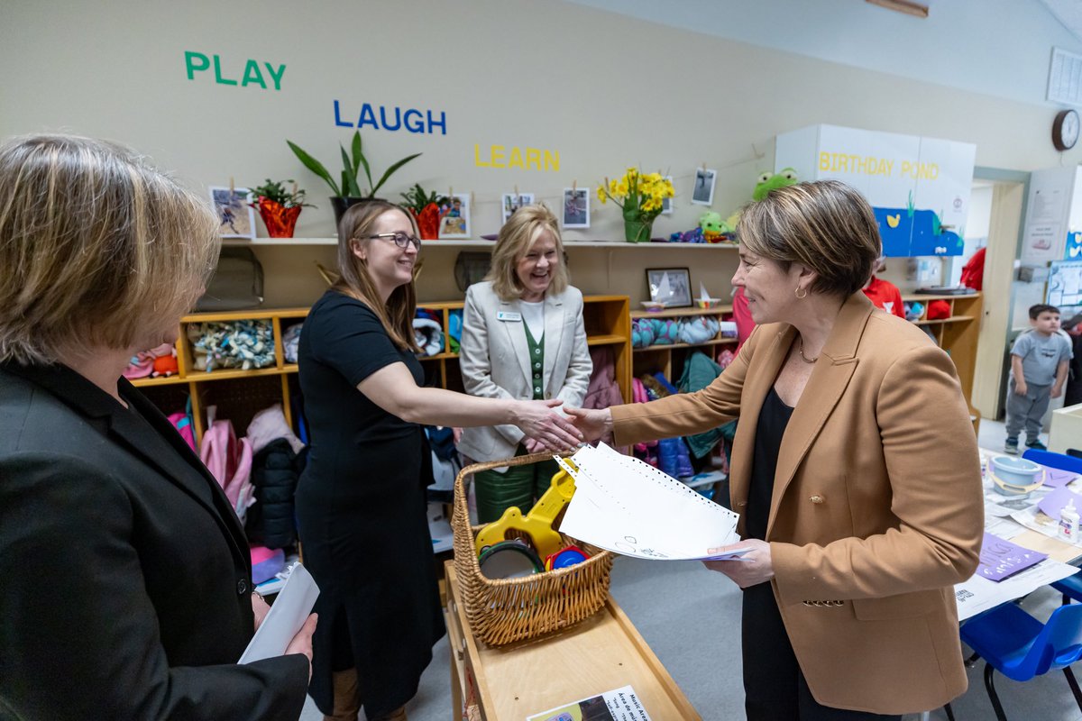 Earlier this year, we set a goal: bring universal preschool access to every Gateway City by 2026. Today in Barnstable, we awarded funding to 16 school districts for affordable, high-quality pre-K — putting us in 17 out of 26 Gateway Cities and expanding our support for rural…
