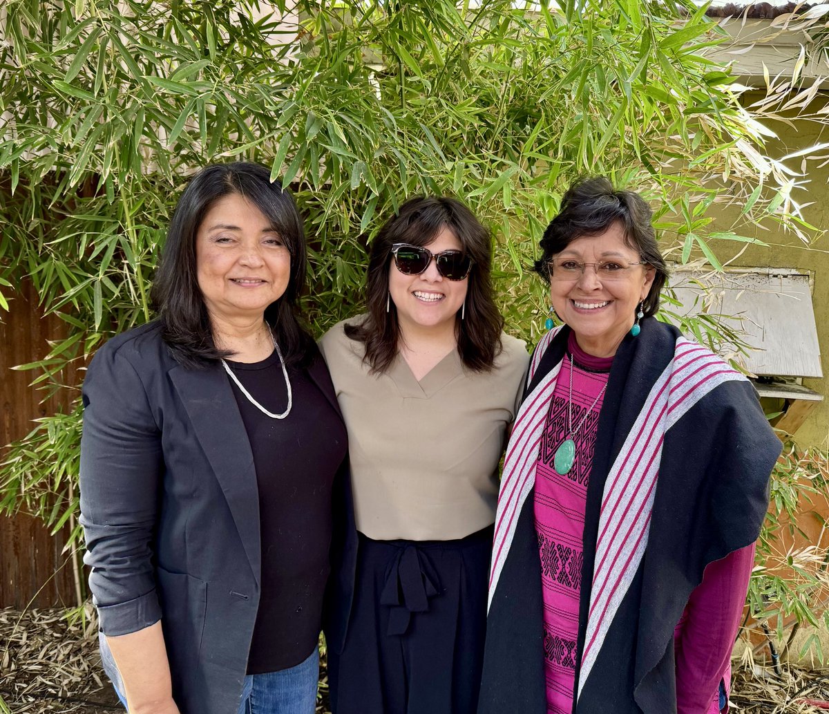 Honored 2 have had breakfast w my dear friends & colleagues, Dr. Diane Torres-Velasquez who is running for New Mexico State Rep. Dist-18 & Marianna Anaya who is running for Dist-30 that includes ⁦@UNM⁩ If you live in any of these districts, you couldn’t hop 4 better reps.