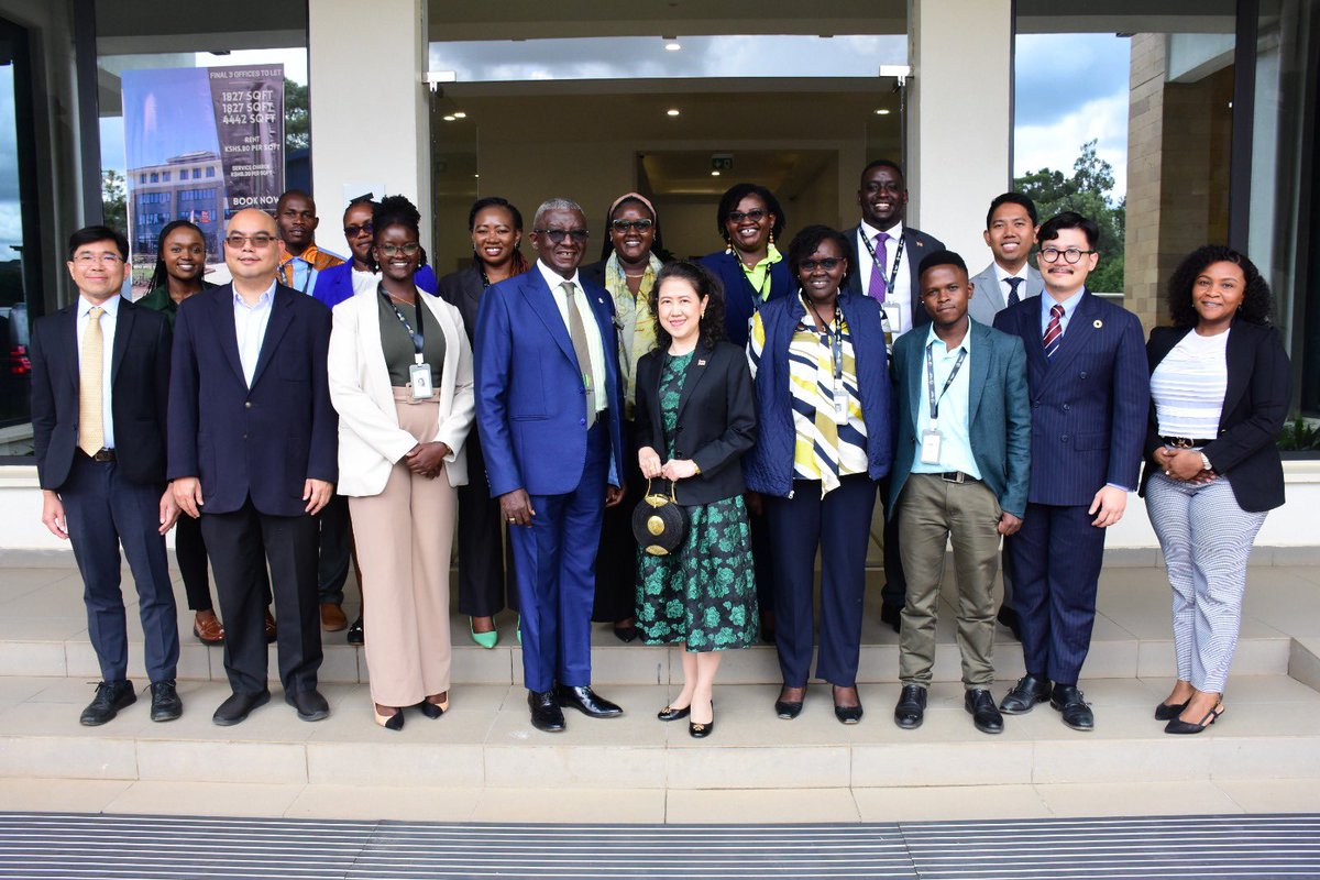 Green Africa Group was today honored to host H.E. Morakot Janemathukorn, Thai Ambassador to Kenya, at at our offices.Discussed strengthening Kenya-Thailand business ties and moving from MOU’s to Memorandum of Actions. Excited for future collaborations seeking to Connect, Produce…