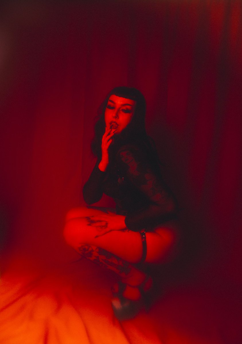 Boojebee's tweet photo. Shoot #17!!! https://t.co/qd5vqmgKEj
