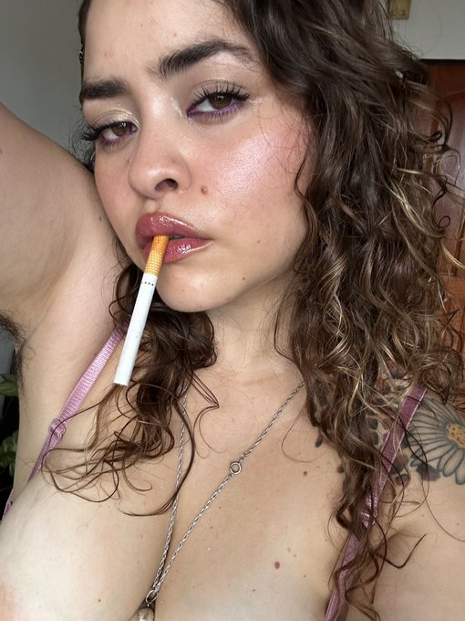 Do u want to see me smoking all the cigarretes box? https://t.co/inPQ6PSH42<a href="/tag/wetpussy"class="tags"><span>#wetpussy</span></a><a href="/tag/hairypussy"class="tags"><span>#hairypussy</span></a><a href="/tag/hairyarmpits"class="tags"><span>#hairyarmpits</span></a><a href="/tag/hairywomen"class="tags"><span>#hairywomen</span></a>