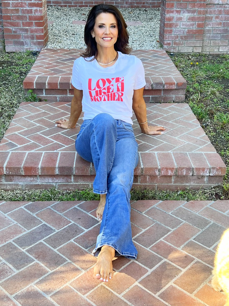 Wearing this t-shirt to help support @AllianceOfMoms - They support young mothers in foster care. 💜 #lovelikeamother #fostercare Info on where to buy yours on my Instagram page @luparkerla