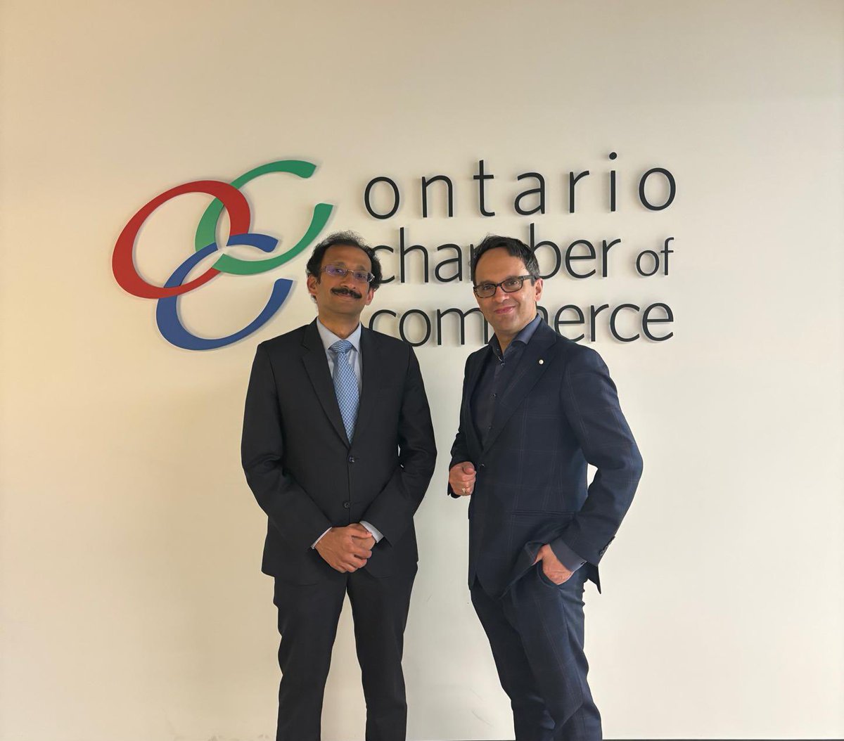 Consul General @S_Nath_S met with Mr. Daniel Tisch, President & CEO of the Ontario Chamber of Commerce. Wide ranging issues of mutual interest in economic domain were discussed. @MEAIndia @IndianDiplomacy @HCI_Ottawa