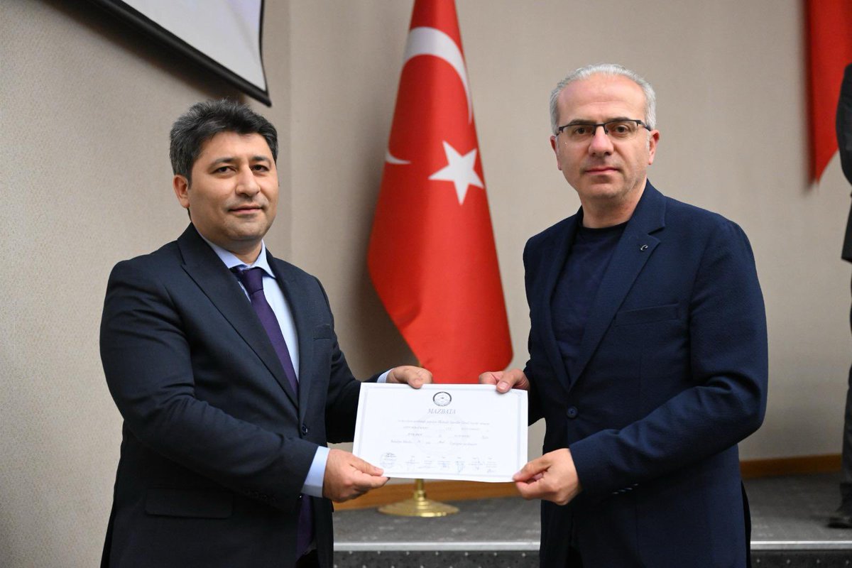 Sait_Bolukbas's tweet photo. Ak Parti Altındağ ilçe meclis üyeliği mazbatamızı aldık. Allah utandırmasın. https://t.co/CrVVgvHYEY