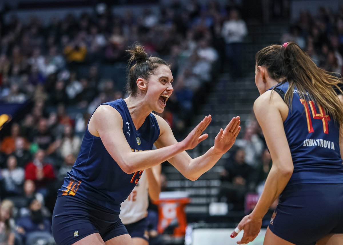 Catch <a href="/GR_Rise/">Grand Rapids Rise</a>  Setter, Ashley Evans, on @cbssportshq tonight at 5:50 p.m. ET in the lead of Saturday’s first @cbssportsnetwork match!

#RallyWithUs