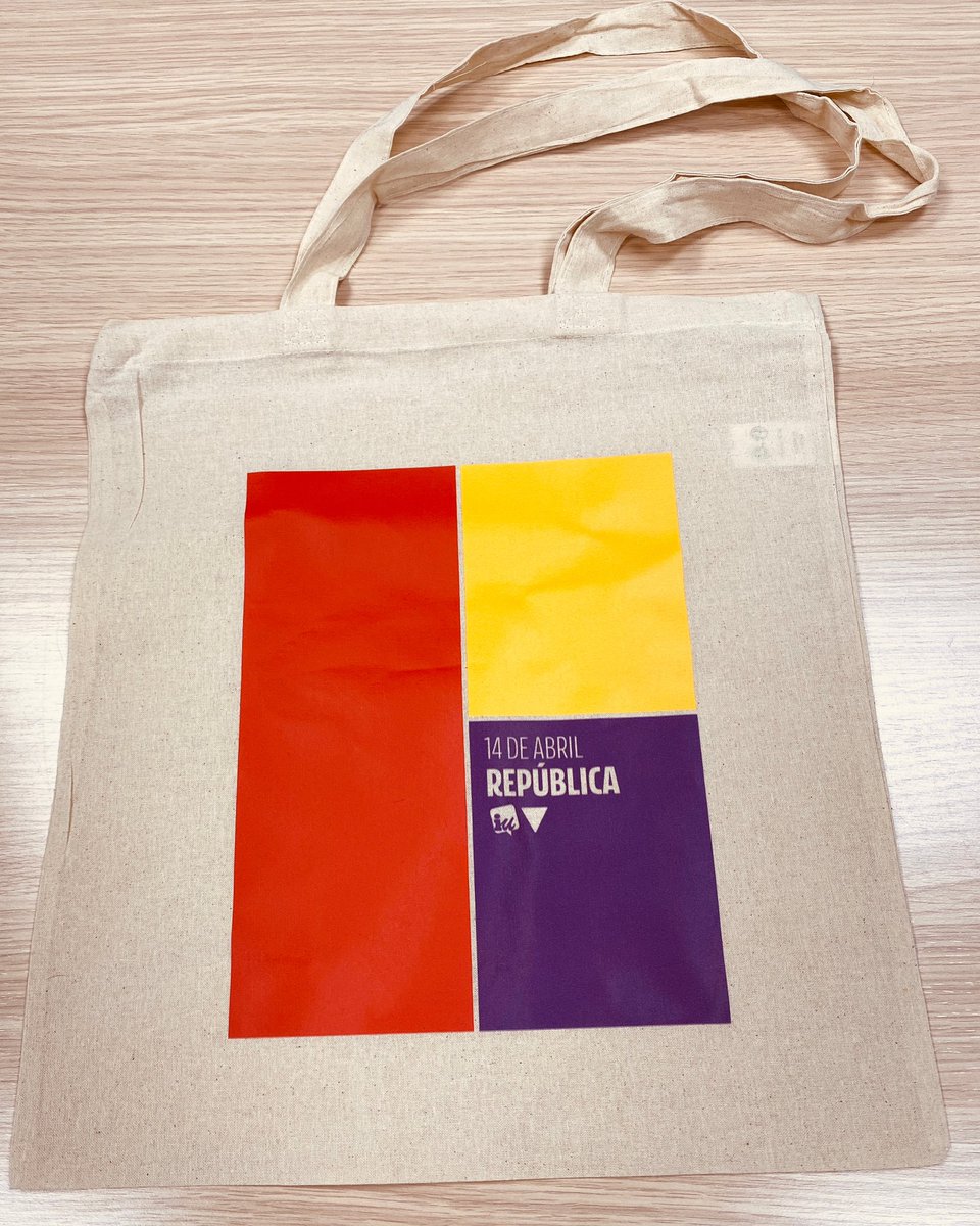 🔴🟡🟣 Bolsa tipo tote de nuestra colección #14deAbril.

👉🏻 ¿Quieres la tuya? izquierdaunida.org/tienda