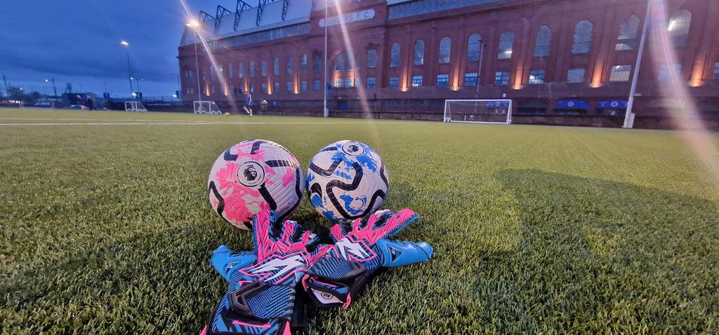 Good night coaching at Ibrox Complex with @MuirkirkJFC1937 @Kaliaaer @KAGoalkeeping