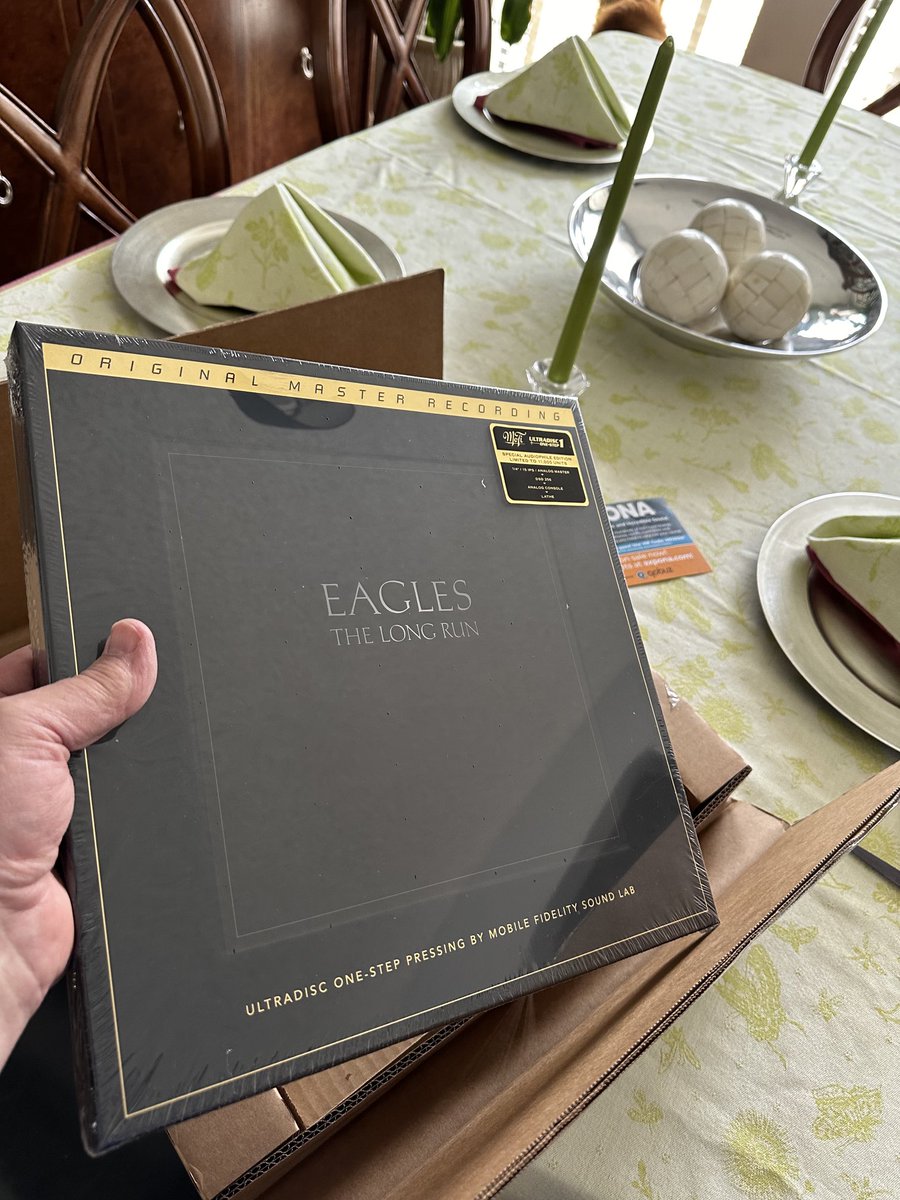 Phil Mount (@philmount) on Twitter photo Itās here! Itās here!
My ā¦<a href="/mofisoundlab/">Mobile Fidelity Sound Lab</a>ā© pressing of the Eagles The Long Run arrived!
Lots of nostalgia with this one. It was released in 1979, the year I graduated from High School, and started my Freshman year at the University of Oregon. So much dorm room listening! Itās here! Itās here!
My ā¦<a href="/mofisoundlab/">Mobile Fidelity Sound Lab</a>ā© pressing of the Eagles The Long Run arrived!
Lots of nostalgia with this one. It was released in 1979, the year I graduated from High School, and started my Freshman year at the University of Oregon. So much dorm room listening!