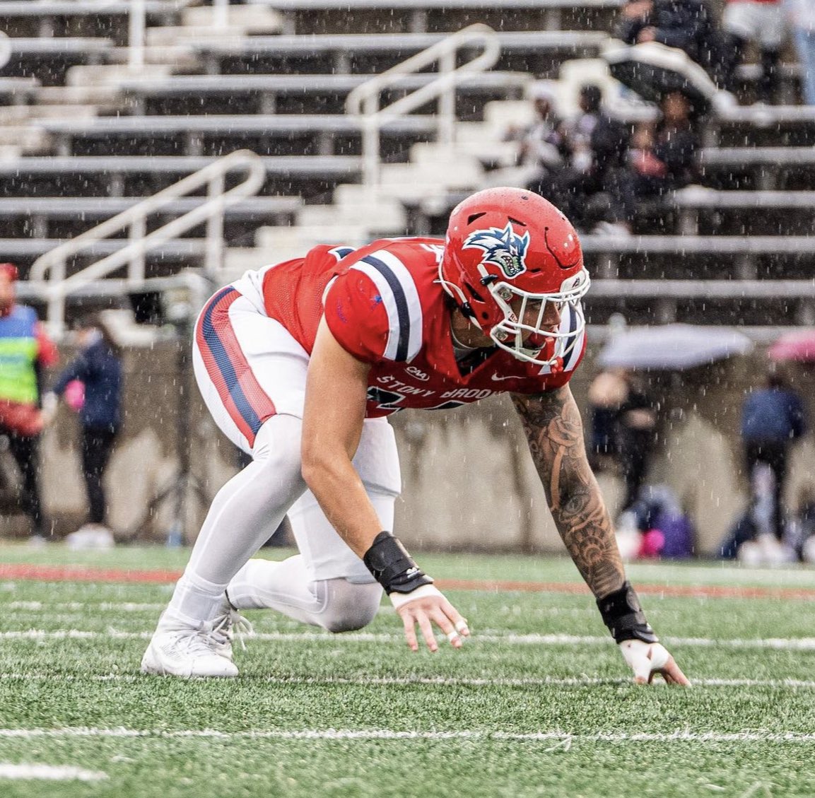 I’ll be @StonyBrookFB tomorrow! Can’t wait to get back on campus. @CoachMartinoSBU @CoachHamm17 @CoachScottLewis @CoachBCosh @Paulwoods2 @CoachTimPringle