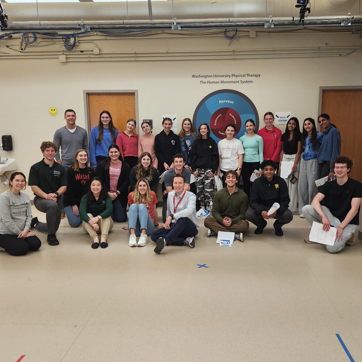 Today, we hosted two inquisitive groups of local STL high school students to learn more about the wonderful world of biomechanics for National @BiomechanicsDay! Special thanks to our #WashU graduate students, faculty, and volunteers for making the day and activities so special!