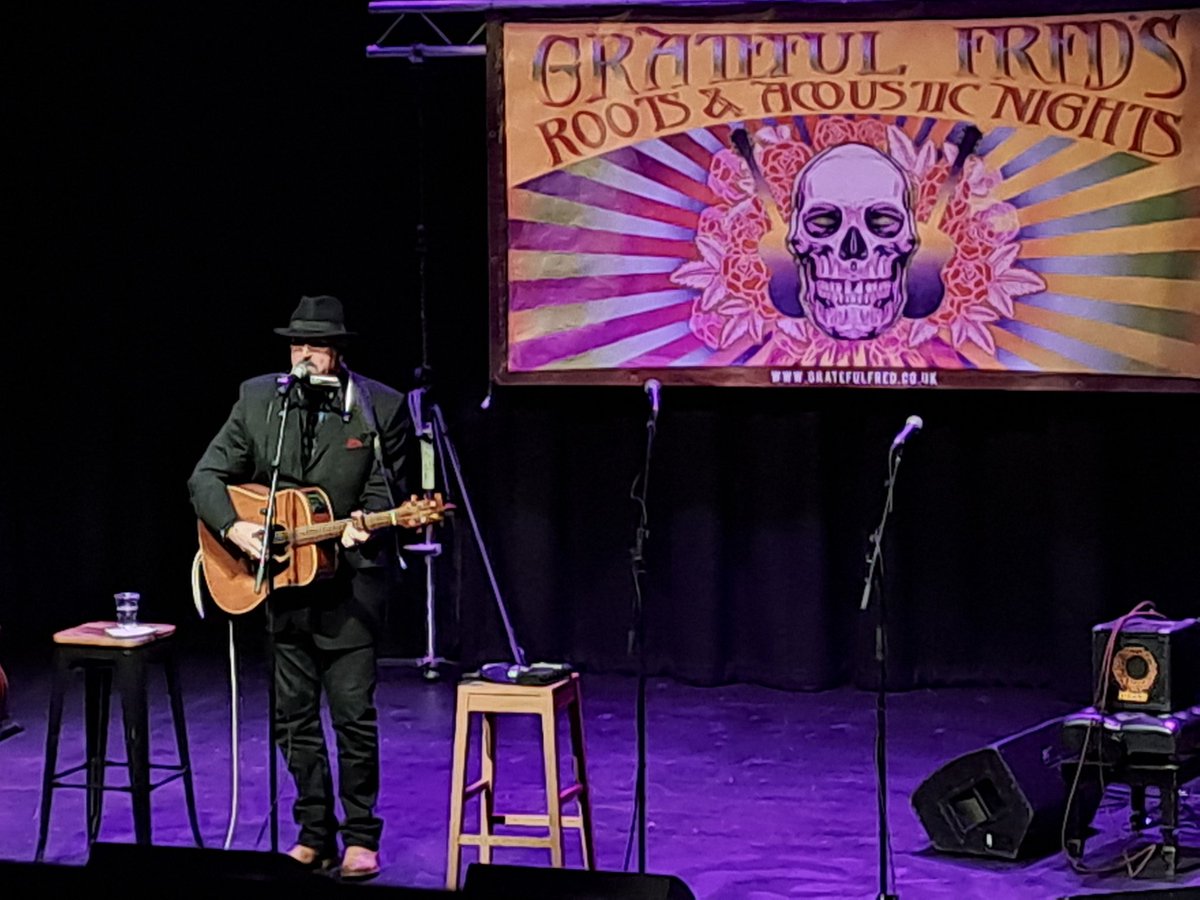 Another fantastic night @AtkinsonThe for @GratefulFreddie. We were treated to the humour, soaring voice & amazing range of @RachelCroft27. Already put her @TheCrescentYork gig in our diary. Thanks also to Barry Jones & The Silver Freds. @lpoolacoustic @AndrewBrownEdit