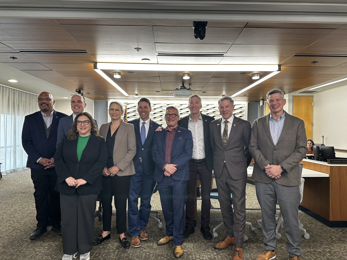 This morning we welcomed Portland area state legislative leaders and thanked them for their hard work during the 2024 short session. We’re committed to continuing to work together to make Portland the best place possible. @RobForOregon @KateForOregon @RepBenBowman @RobNosse