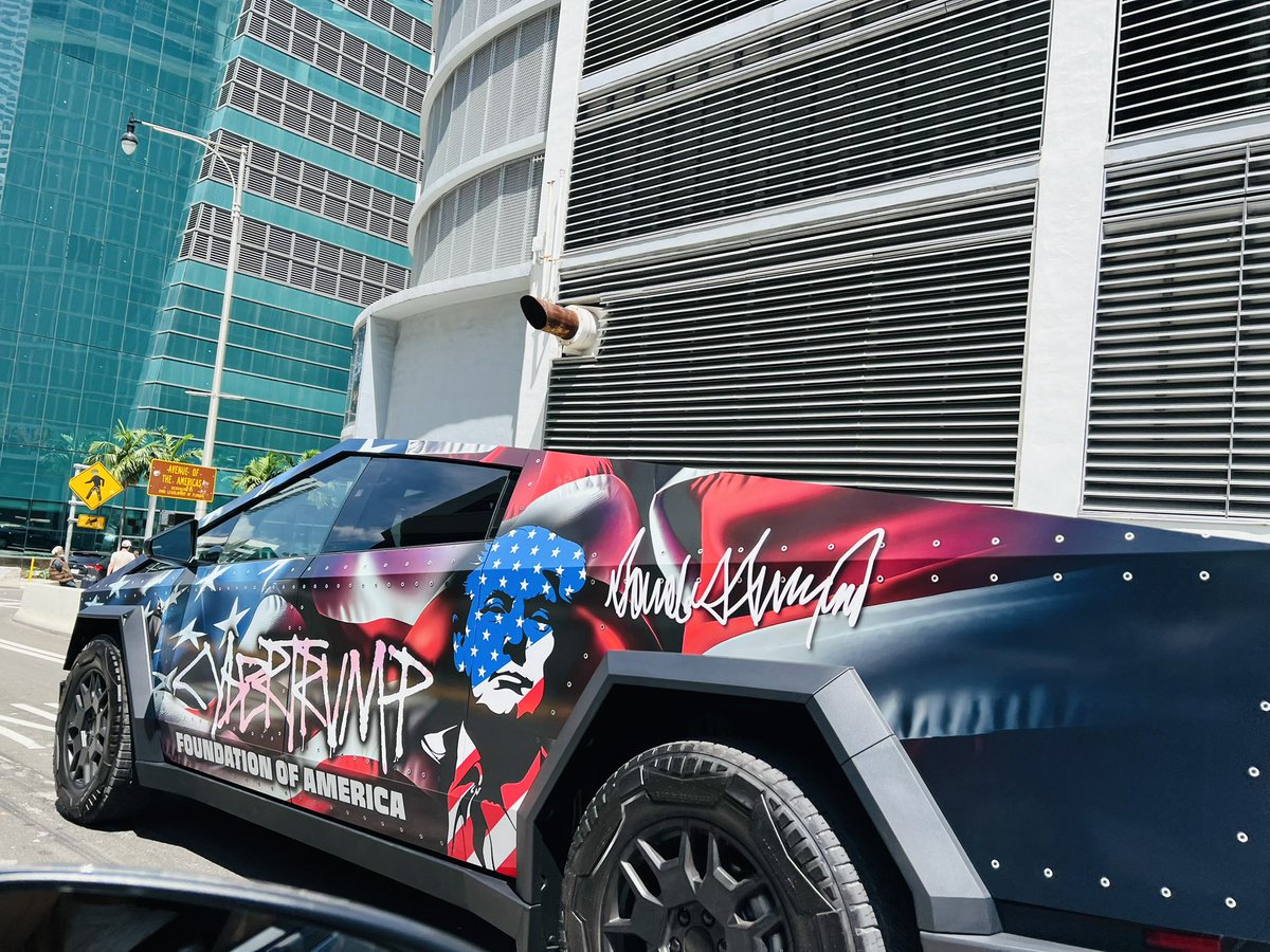 bennyjohnson's tweet image. MAGA Cybertruck 🇺🇸