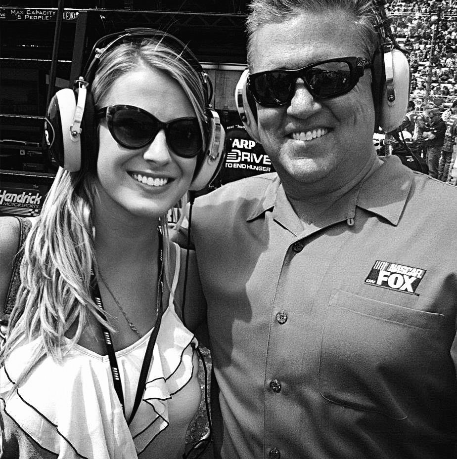 Going to Martinsville always reminds me of Steve Byrnes. 2012: the first time I shadowed him on pit road at @MartinsvilleSwy. He was always so gracious & kind to the young people trying to learn the NASCAR television business. We all miss him.
