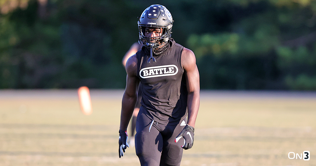 On3 Recruits (@on3recruits) on Twitter photo 5-star LB Zayden Walker is set to visit Miami and South Carolina over the next two weekends, according to <a href="/ChadSimmons_/">ChadSimmons</a>‼️
Read: on3.com/news/5-star-lb… 5-star LB Zayden Walker is set to visit Miami and South Carolina over the next two weekends, according to <a href="/ChadSimmons_/">ChadSimmons</a>‼️
Read: on3.com/news/5-star-lb…