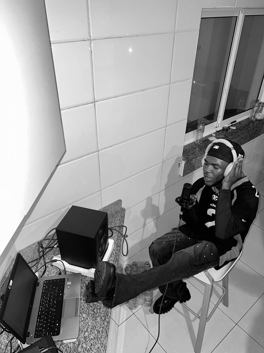 koasmilli's tweet photo. Beyond Negativity N Incompetence, Enjoying Serenity With Glorious Victory 🌼
📷 @Directhor_d
#koas #explore #maddo #celebrity https://t.co/xFrl67QeIM