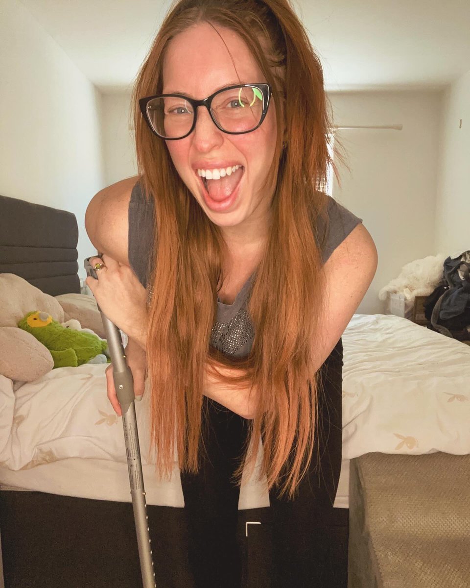 self_serenades's tweet photo. This journey won’t be easy, but I’ll do it with a bloody positive attitude! 🧡💛
#chronicillness https://t.co/rvugT5MpST