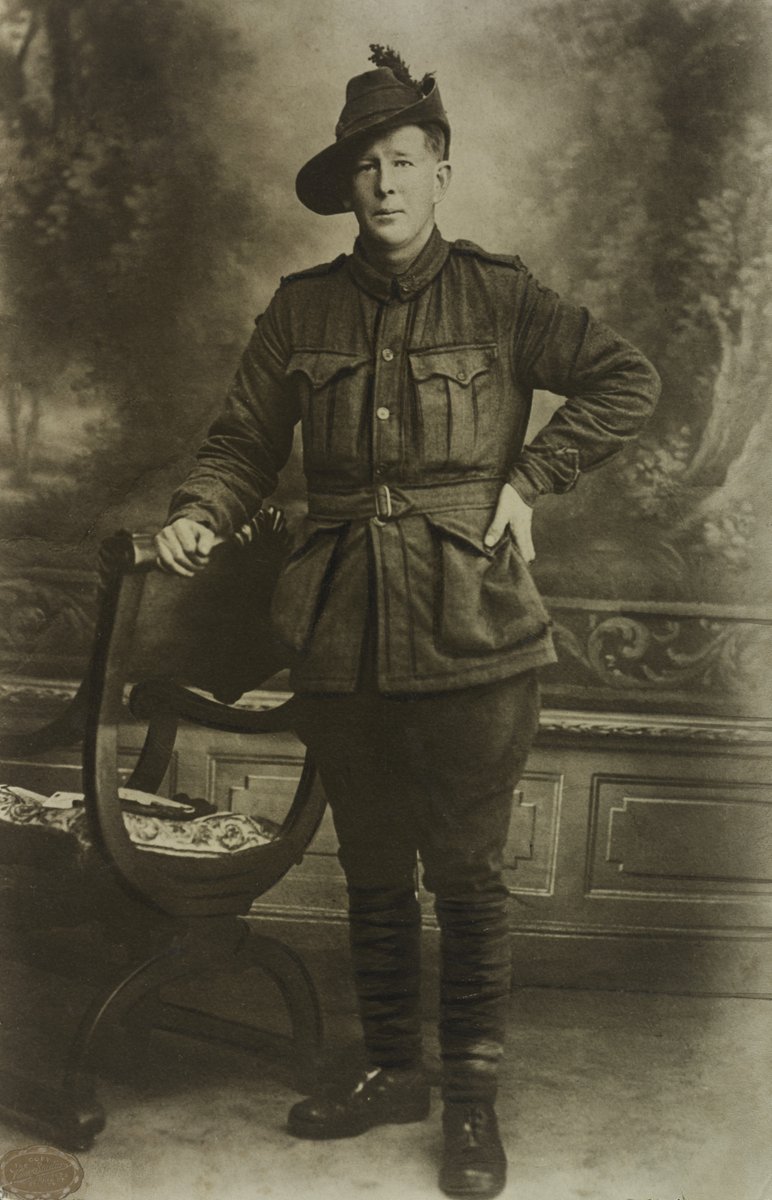 Today we remember Private Edward Bounds, who was killed at Villers-Bretonneux in France on this day in 1918, when he was mortally wounded by a piece of German shell fragment. He was 26 years old. Learn more: brnw.ch/21wIueK