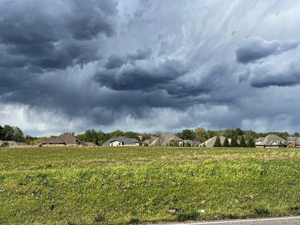 Imposing, but ultimately harmless, afternoon sky in Madison, AL #HUNwx #alwx