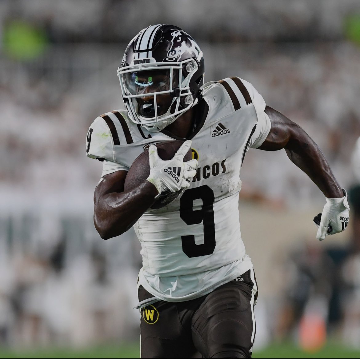 Blessed &amp; Thankful to Receive an Offer from Western Michigan University🟤⚫️<a href="/DetKingFootball/">Detroit King Football</a> <a href="/WesternMichU/">Western Michigan University</a> <a href="/AllenTrieu/">Allen Trieu</a>