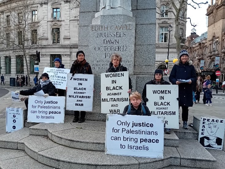 Tonight's vigil with @WiB_London with focus on peace and justice for Gaza and Israeli hostages, ceasefire, no arms to Israel. @peace_news @newsaboutwomen @paxchristiEW @indcatholicnews @war