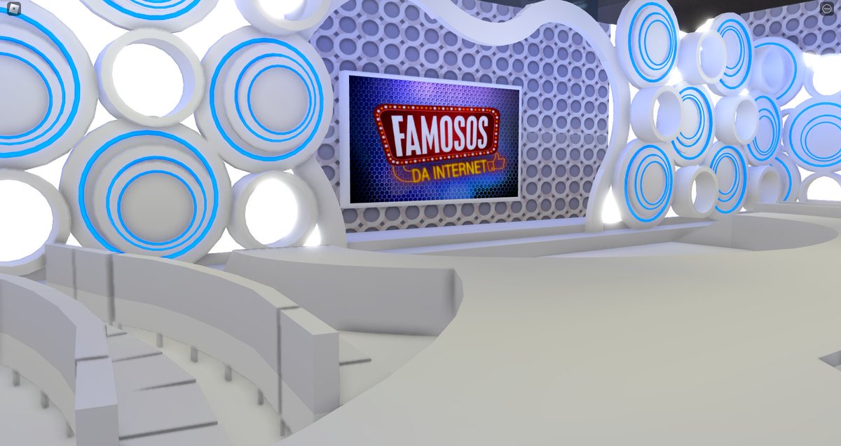 sbtroblox's tweet photo. Em junho a gente vai se despedir desse cenário! Deixe sua mensagem de luto pro SBT ROBLOX! #eliana #sbtroblox #sbt #onnigumo https://t.co/pFZTjyxkXL