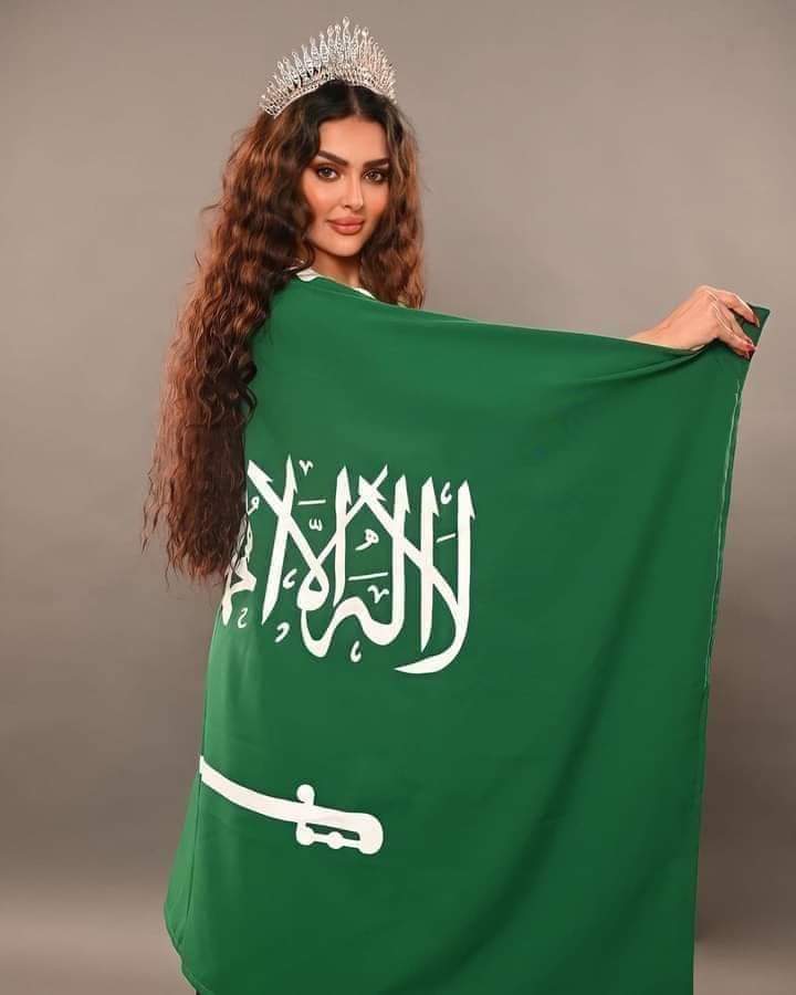 Rahmansada53280's tweet photo. 🇸🇦 The Miss Universe Organization has denied recent reports of a Saudi Arabian model who said she would be participating in the 2024 event.
#MissUniverse #SaudiModel #2024Pageant #RumyalQahtani #FalseReports #BeautyQueen https://t.co/7GyWF1UlV2