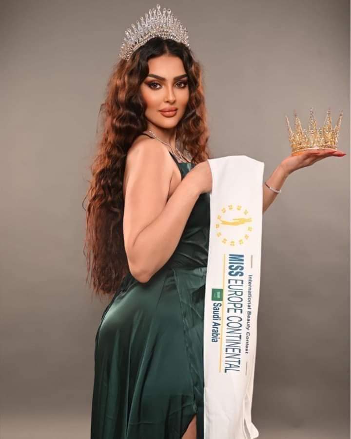 Rahmansada53280's tweet photo. 🇸🇦 The Miss Universe Organization has denied recent reports of a Saudi Arabian model who said she would be participating in the 2024 event.
#MissUniverse #SaudiModel #2024Pageant #RumyalQahtani #FalseReports #BeautyQueen https://t.co/7GyWF1UlV2