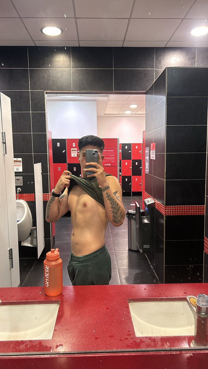 __inflorais's tweet photo. Se esta retomando 💪🏻 https://t.co/hK6eRHaVSP