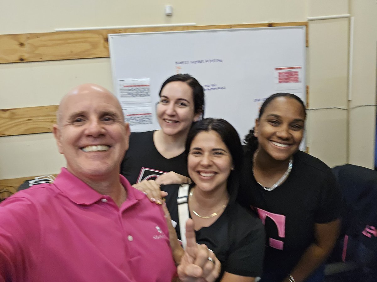 Great day spent visiting focus stores w/T1 Miami South SM @Jess_Gonzalez23 to share P360 tools & Best practices to help ME to show All the benefits & valueit offers, while portecting their customers' investments! @pattyc101 @JacksonTingley @OJP305 @jorge_alvarez33