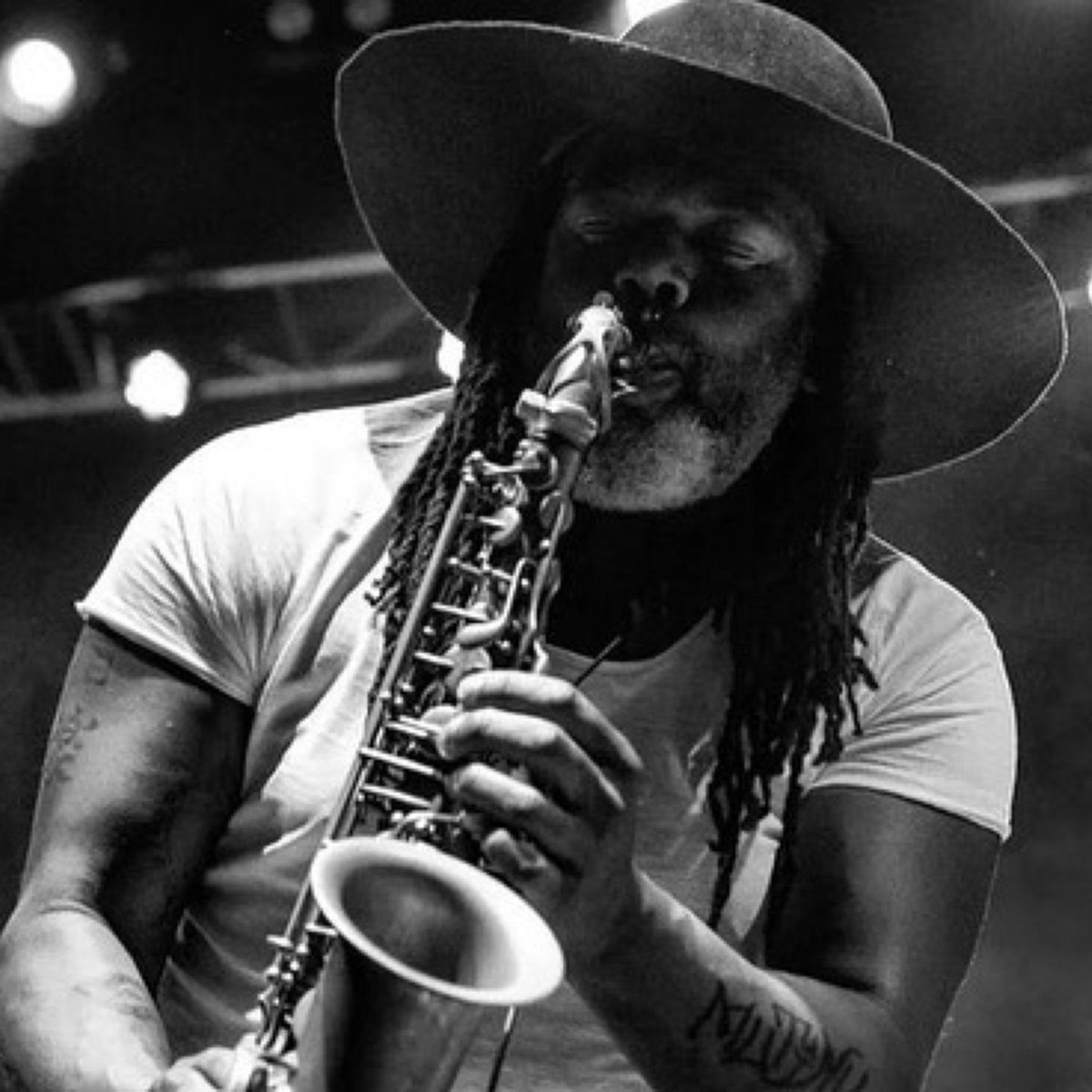 JeanBaylor's tweet image. 🕊️💔Processing this is so unreal. @stutzmcgee was one of the most gifted musicians &amp;amp; beautiful people you will ever meet. He is missed as our hearts are heavy for the passing of a special friend, musician, composer, &amp;amp; cultural giant. Prayers go out to his family! 
#CaseyBenjamin