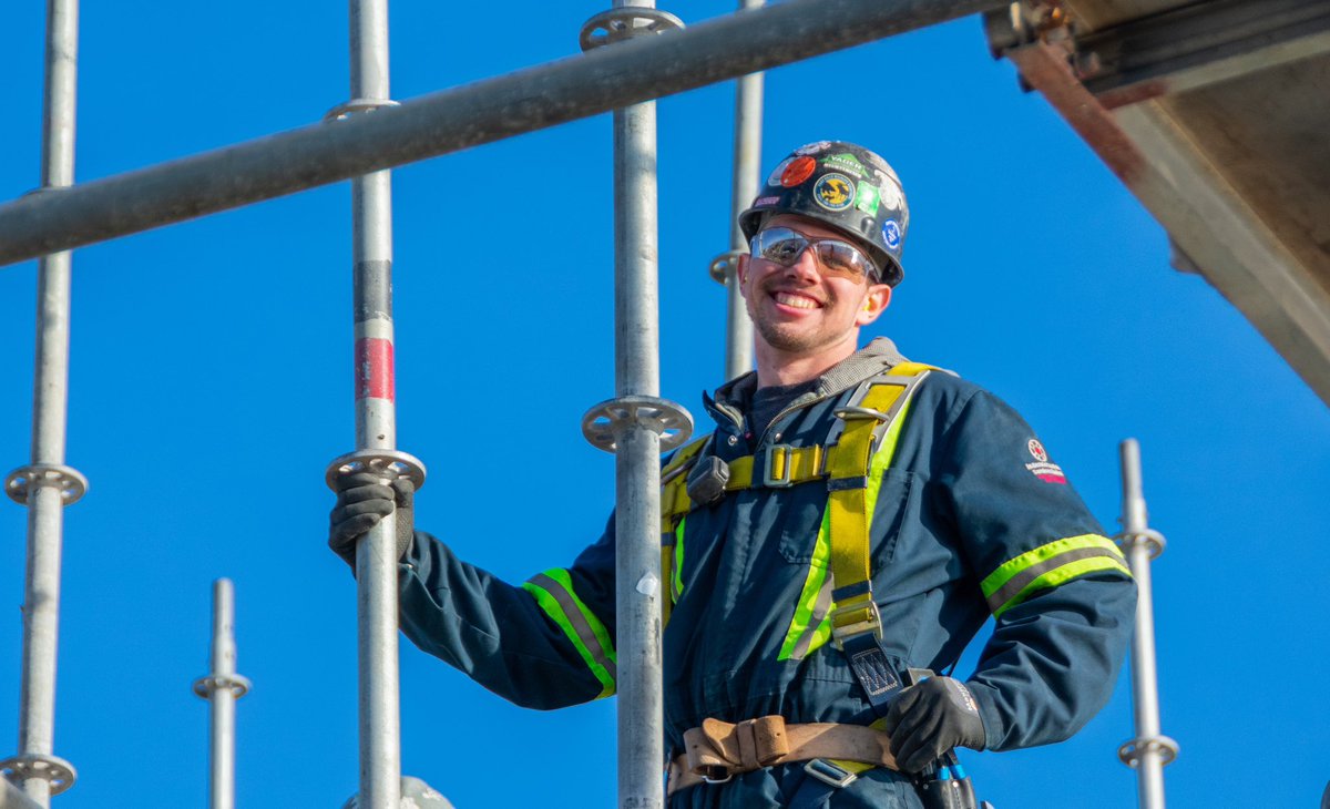 Always building 💪🏽 Spotlighting member from #britishcolumbia #UBCBuilt #scaffolding #workinghard #unionproud