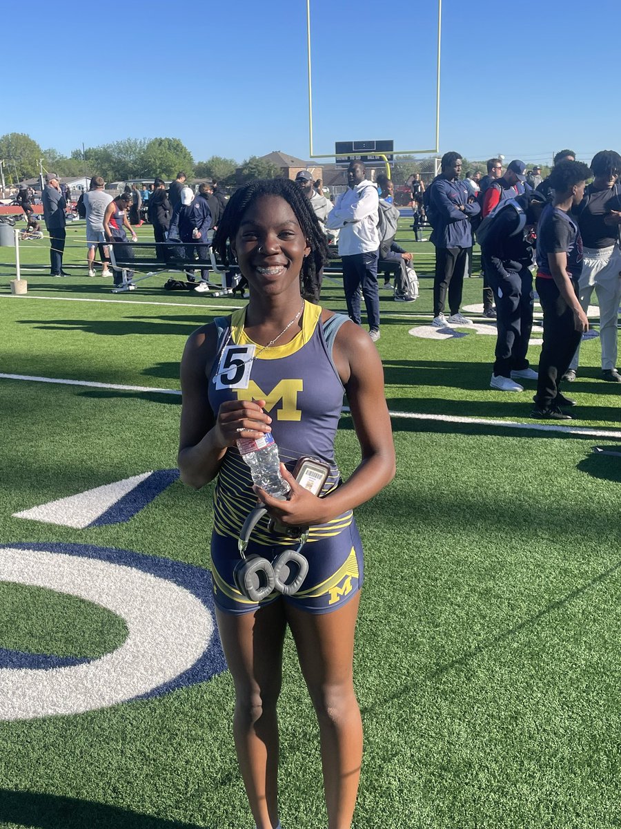 Congratulations at Chasity Sainjuste! Ticket punched to the Area Round in the 100H with a time of 14.82! #LionSpeed #GoldStandard
