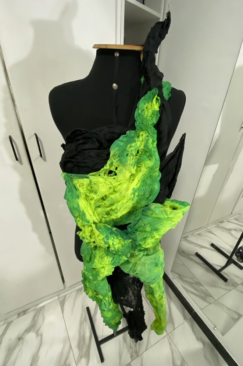 metalicvoga's tweet photo. E o look da Joanna hein? Amo vestir essa queen 💚 https://t.co/TJQ7d7AJY3