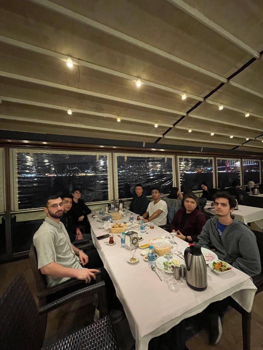 ticaretuni_agd's tweet image. Ticaret üniversitesi AGD teşkliatımızla bir araya gelerek unutulmayacak bir iftar programı gerçekleştirdik.