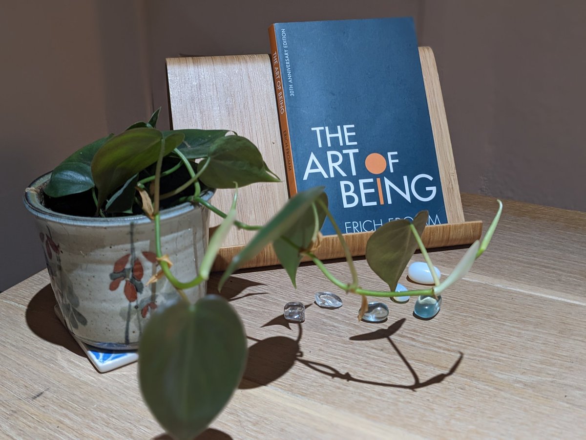 The Art of Being ... 1/5 books by Erich Fromm I am reviewing; far from being a Marxist, he had a genuine love for and understanding of humanity; lovely heartening comments from friends #substack. You can read for free too! #erichfromm #being #living #free open.substack.com/pub/suecartwri…