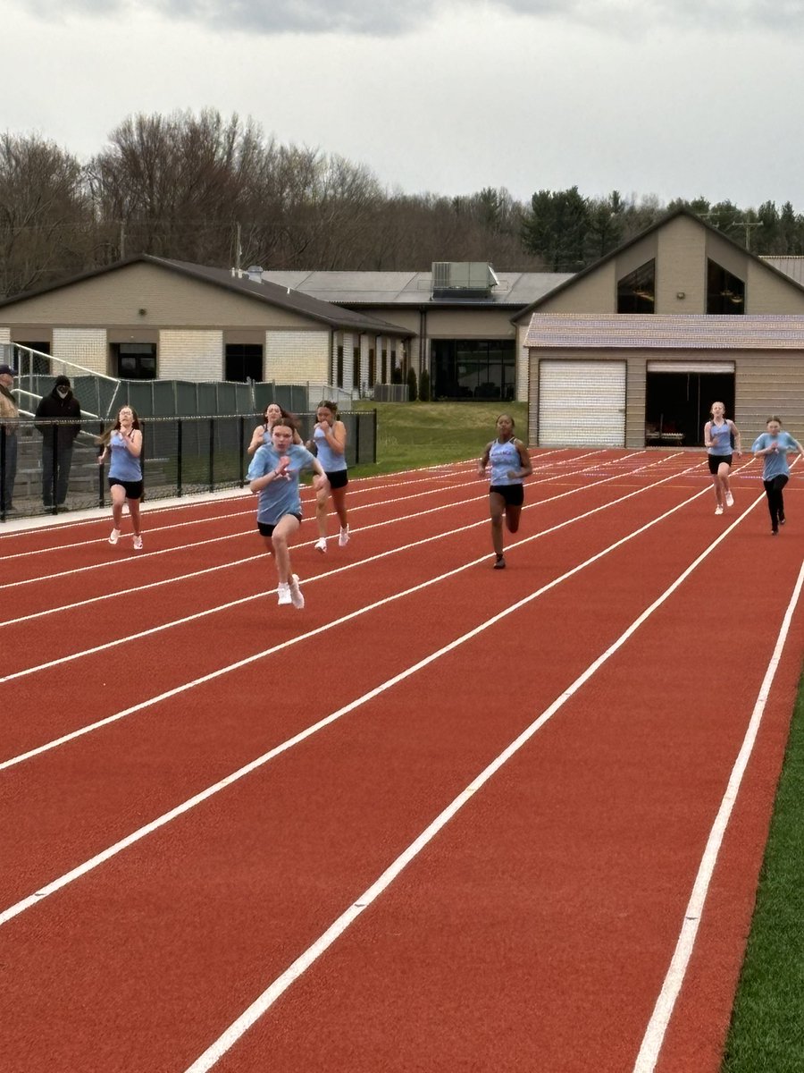 More action shots from AMS track &amp; field meet against Salem! Great win by both the boys and girls teams! Go Aviators! #RepThatA <a href="/AllianceCSD/">Alliance City SD</a> <a href="/Aviator_AD/">Aviator Athletics</a> <a href="/AHS_TF/">AHS Track & Field</a>