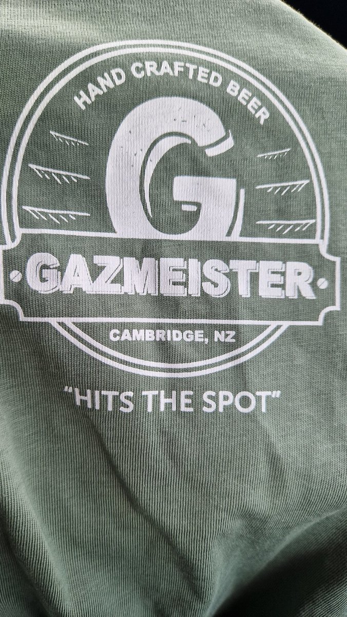 Simply awesome to meet up with @FarmstrongScot favourite @gascoigne_marc and see his amazing farm, talk wellbeing and generally just catch up. Also now a very proud owner of a Gazmeister T-shirt! @Farmstrong_NZ @NuffieldFarming @WCBLivery @Macbeths