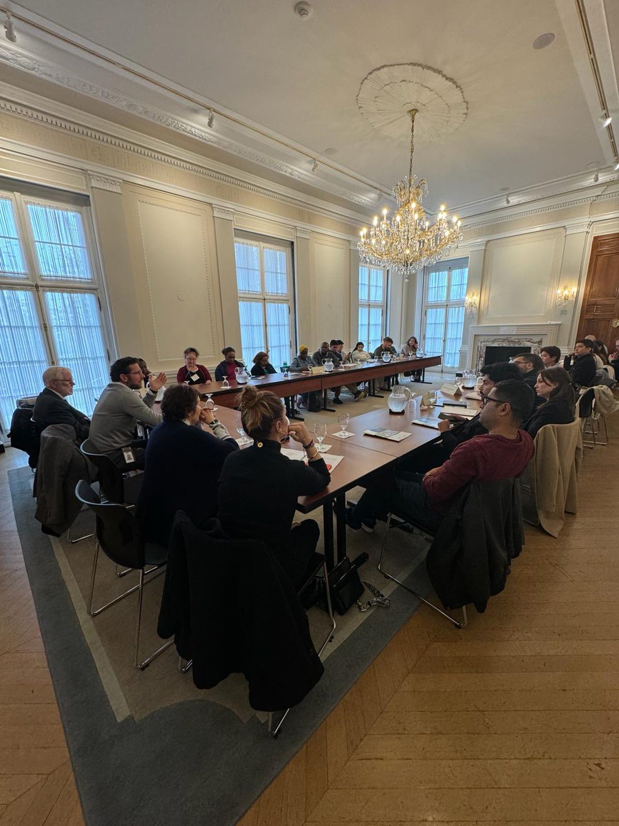 Sustainability of media, and innovation was part of our discussion with dr. @benequista from @CIMA_Media at @MeridianIntl in #WashingtonDC I really enjoyed been part of the discussion…