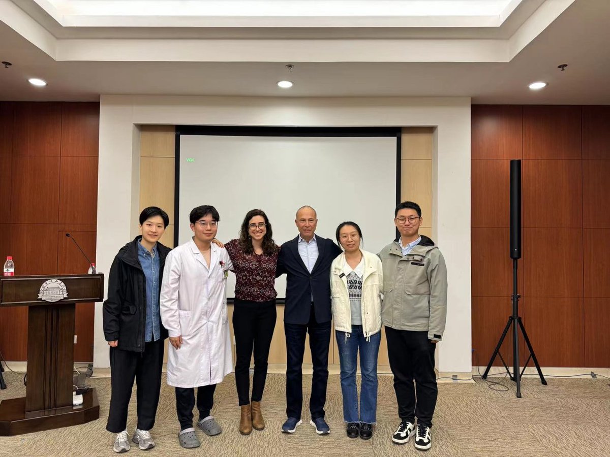 Was wonderful to visit Peking Union Medical College Hospital for the 20th Anniversary of their #DGIM with Mitch Feldman of @UCSFDGIM. Had the chance to discuss the past, present & future of quality & safety with clinicians, leaders, and trainees. @UCSFHospitals @UCSFDOM