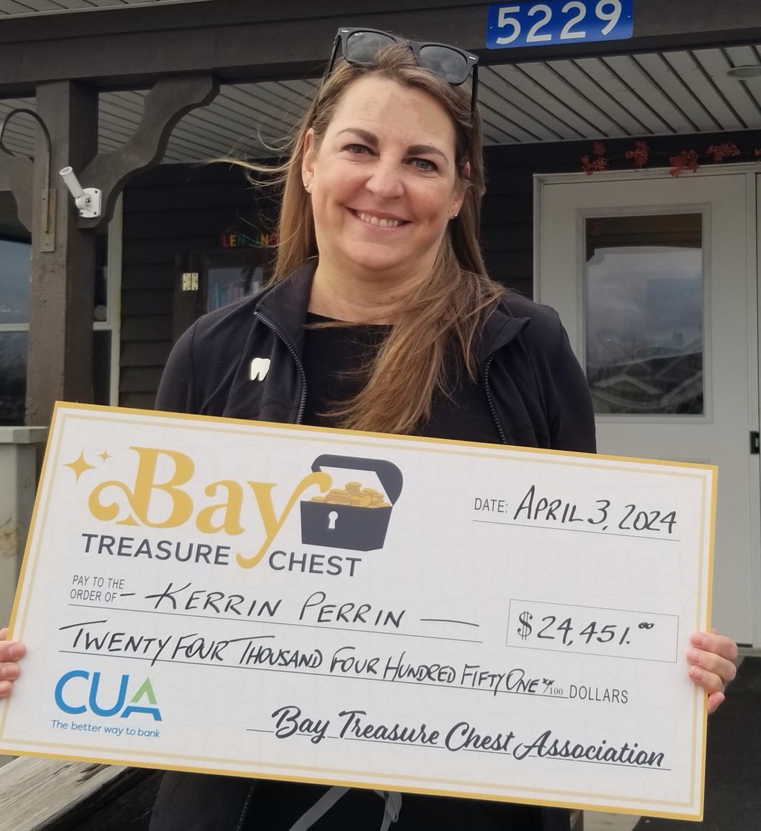 Bay Treasure Chest tweet media